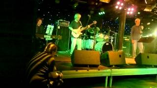 Cressida: 02 The Only Earthman In Town (Cressida)