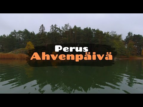 Ahvenien jigaulua [ Ahvenen jigikalastusta syksyllä merellä ]