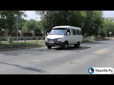 Искусственная неровность на проезжей части в районе пр.Никельщиков в Орске, 19.07.2016