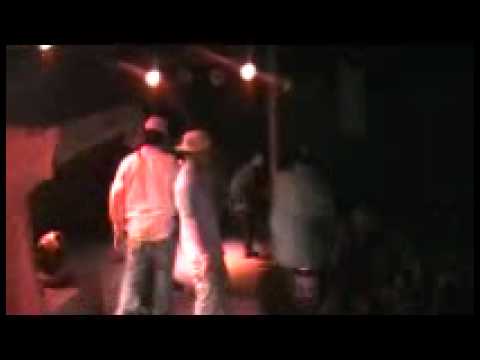 Show Stoppas Performing Live