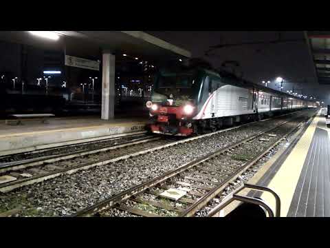 E464 475+5 MDVC+pilota 2 piani Trenord - Milano Greco - 21/12/2022