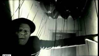 tom Waits Gods away on Business Video