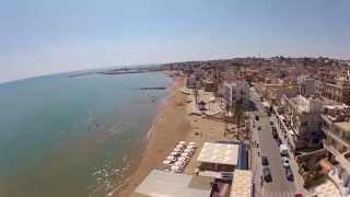 preview picture of video 'FPV Coast - Waiting for summer in Marina di Ragusa'
