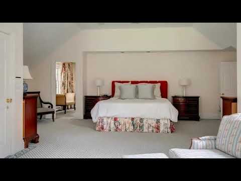 289 Wellesley Street, Weston, MA - Listed by Peter Hill, Sheryl Simon