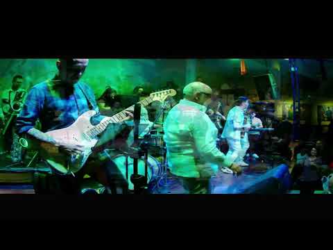 Cesar Mora y Su Orquesta