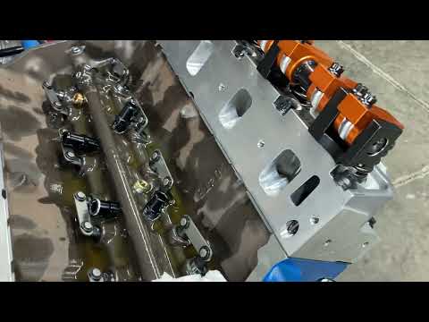 Lykins Motorsports Ford 445 FE Oil Pan Installation & Oil Pump Priming