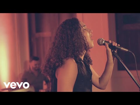 Talita Magalhães - Mais Perto (Ao Vivo)