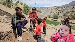 village father🏡 Babak gives the necessary training to the boys 🧑💁🧒in doing his routine work
