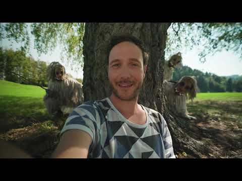 Klemen Slakonja v dolini miru.