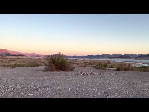 Nice flat area with views of Lake Mead and sunset