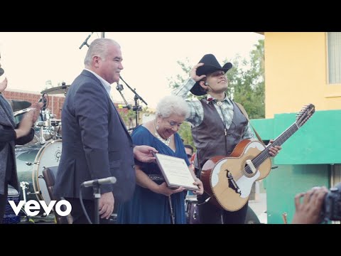 Los Nietos De Terán, La Abuela Irma Silva - Por Nuestro Bien (En Vivo Desde Gral. Terán, N.L)