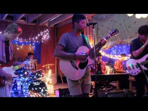 Morillo - Heart It Races (Dr Dog cover) [Live]