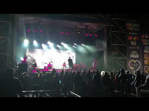 We love the 90s Tallinn