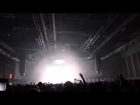 Plastikman Live 1.5 @ Fly BerMuDa 2011 [13 min]
