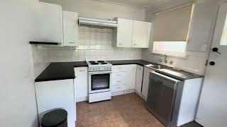 15 Quakers Road Marayong 3 bed 1 bath house month by month lease only 500 perweek