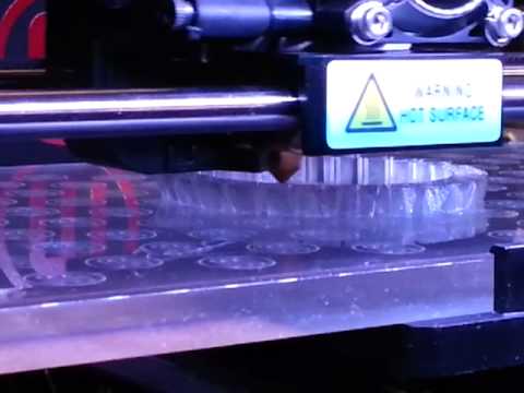 Demo of Replicator 2 from Makerbot  - 3D Printshow