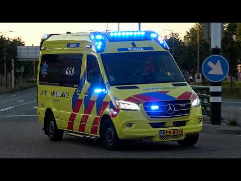 [Primeur] Spoedritten in Zwolle | Ambulances & Sanquin Bloedvoorziening met zwaailicht en sirene