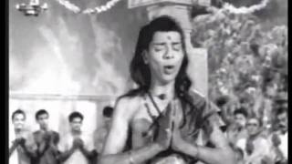 Namma Veettu Deivam - Ulagamellam - Tamil Classic 
