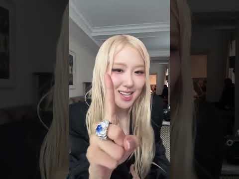 ROSÉ takes pole position with “Messy” 🏎️