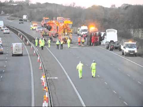 Crash on M1 J22 Leicestershire