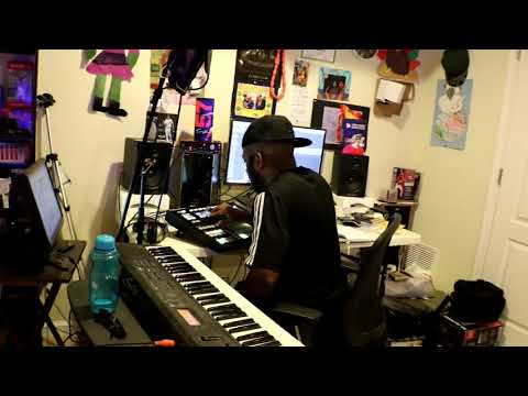 How to write and produce a hit song on Maschine Studio |