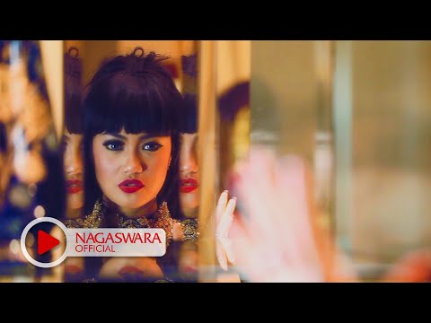 Uchi Tjan - Hatiku Bukan Batu - Official Music Video HD - NAGASWARA