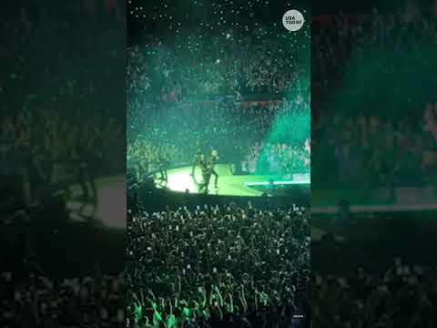 Lady Gaga pauses Sydney show after dancer slides off stage