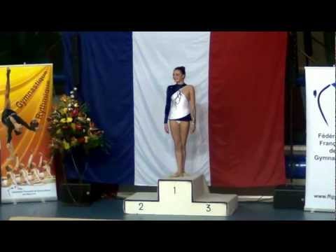 Bonnie White - Podium du Championnat de France de GRS 2013 à Thiais - Fédérale Minime