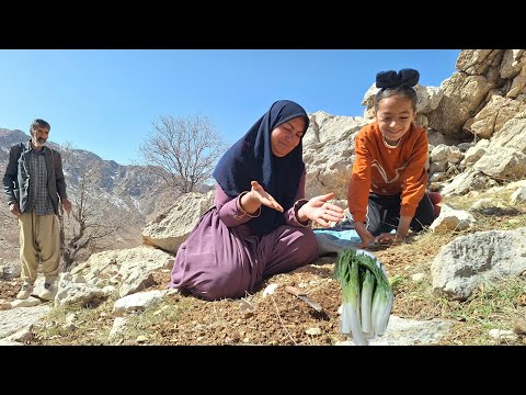 ** Hunger or survival ?! Mother + cave girl discover the mountain plant!