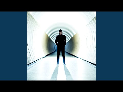 Videoclip de Faded (Tiesto's Deep House Remix) — Alan Walker