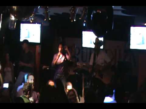 Falando sério - Lucas & Renato na boate Republikka de birigui