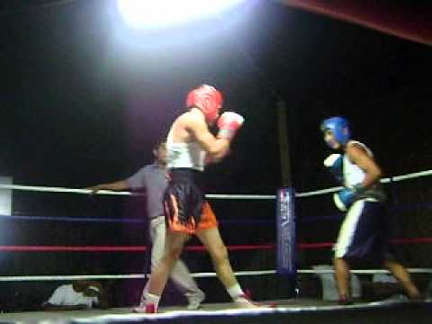 pelea Frederick castro gana en 2 raoun