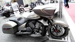 2013 Victory Zach Ness Cross Country - Walkaround - 2013 Quebec Motorcycle Show