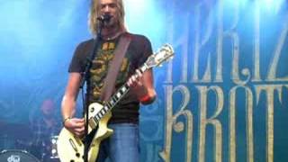 Von Hertzen Brothers - Let Thy Will Be Done (live)