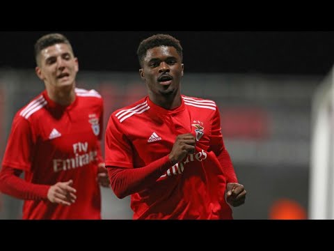 Filipe Cruz • The Perfect Modern Fullback - Amazing Tackles,Skills & Goals 2021