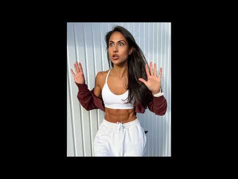 Model Huge Biceps 529.