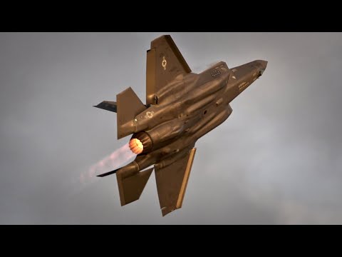 Incredible F-35 Twilight Demo - Abbotsford Airshow 2025
