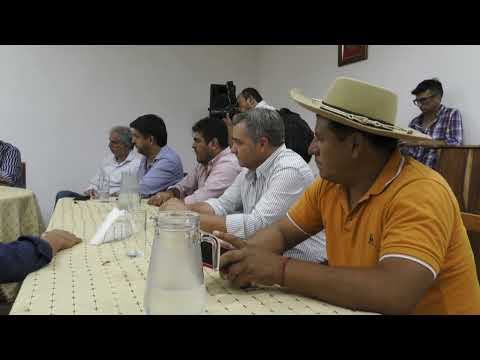 El ministro Villada analizó junto a intendentes la situación del transporte del interior