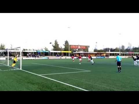 WSV 1 - Wijhe '92 1 (2 - 1), WSV weet de kans om op 3-1 te komen niet te benutten.