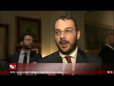 Libro del giornalista antimafia Paolo Borrometi - Tg2-sera 25 ottobre 2018