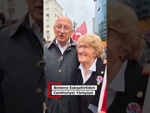 Binlerce Eskişehirliden Cumhuriyet yürüyüşü