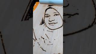Download lagu Lukisan bakar kayu mp3