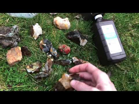 How To Clean Rocks // Hydrogen Peroxide Soak