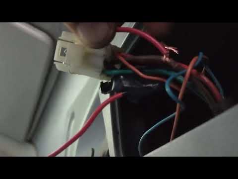 placa do interclima de caminhão com defeito, resolvendo rápido para não ficar com calor.