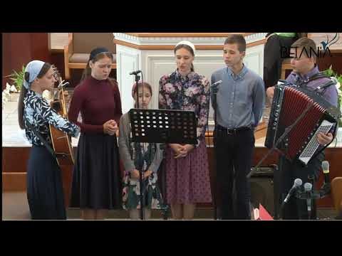 Fraţii Tomuş... Nu e uşor să mergi pe cale