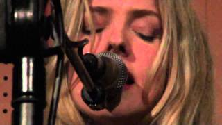 Christina Rosenvinge *H.D* 26.01.11 "Nuestra Casa" FNAC Barcelona (rodado por Leñador Films)