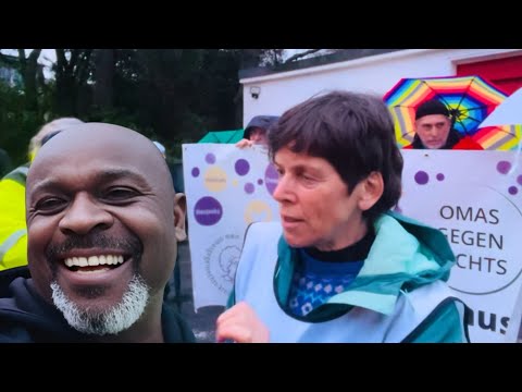 She says I'm a pathetic object…!! #grandmasagainsttheright 😳