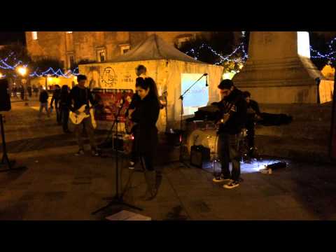 Muse - Panic station shreds (Worst live cover in history)