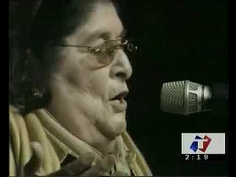 17 Mercedes Sosa - Déjame que me vaya
