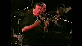 Brian Wilson Live in NYC november 2000   Don&#39;t Talk(Put Your Head on My Shoulder)